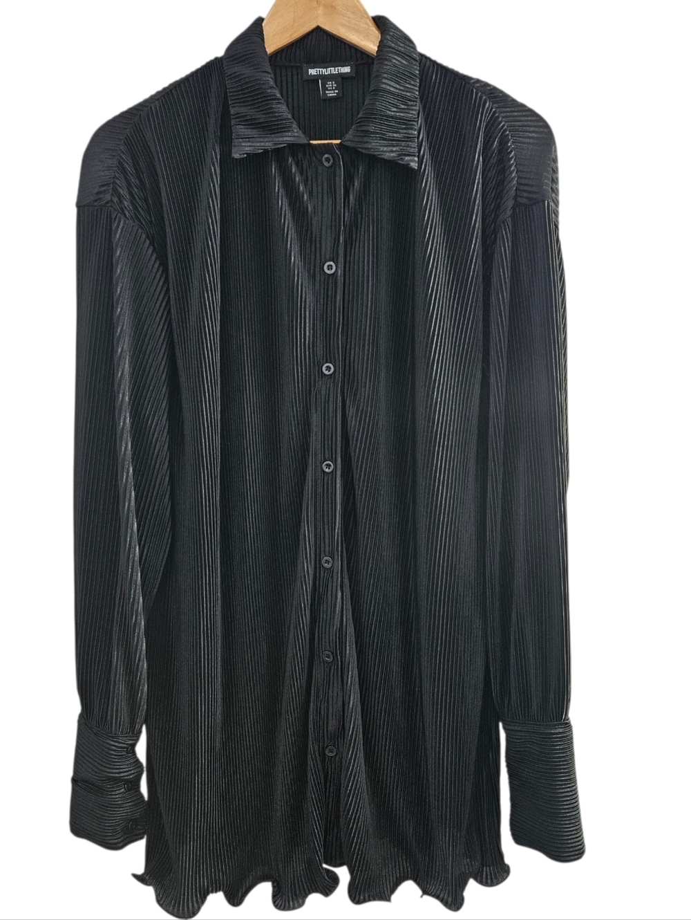 PrettyLittleThing Women's Black Pleated Button-Down Shirt Long Sleeve